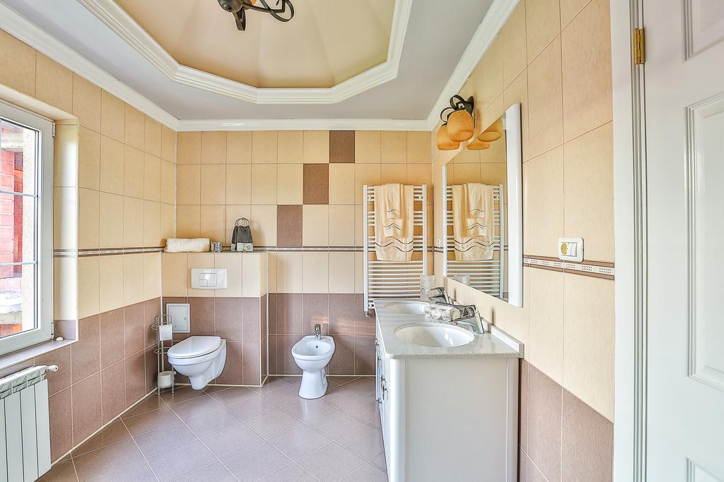 Casa Iulia Hotel ฮาเซก ภายนอก รูปภาพ