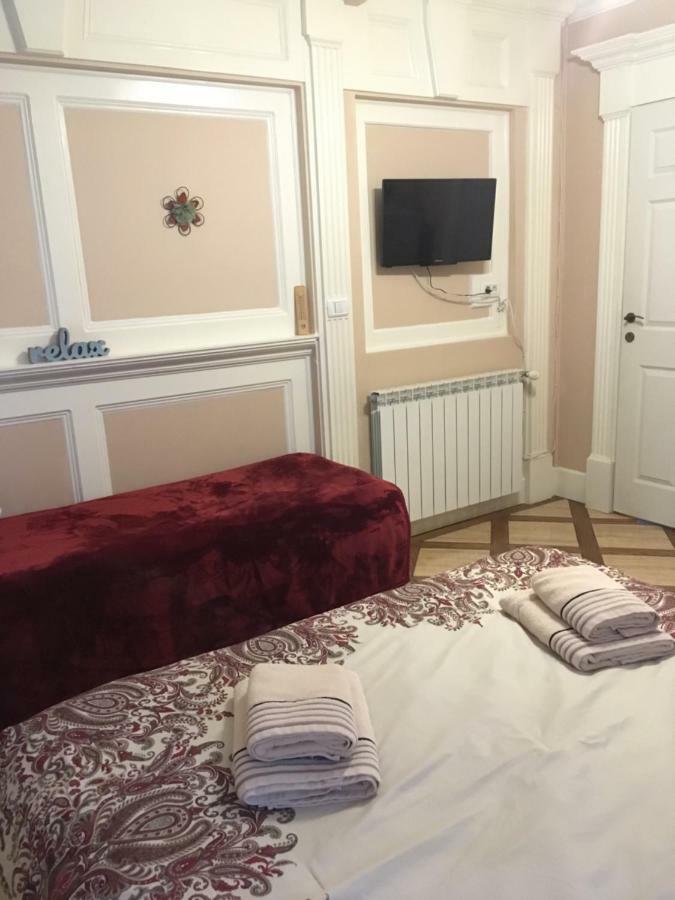 Casa Iulia Hotel ฮาเซก ภายนอก รูปภาพ